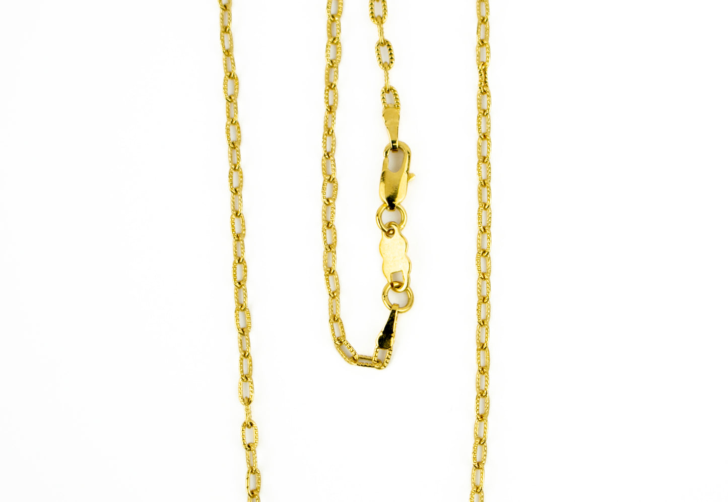 CUBAN LINK CHAIN